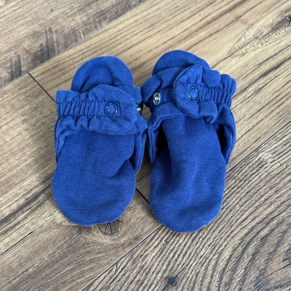 Zutano baby booties, blue, size 18 months